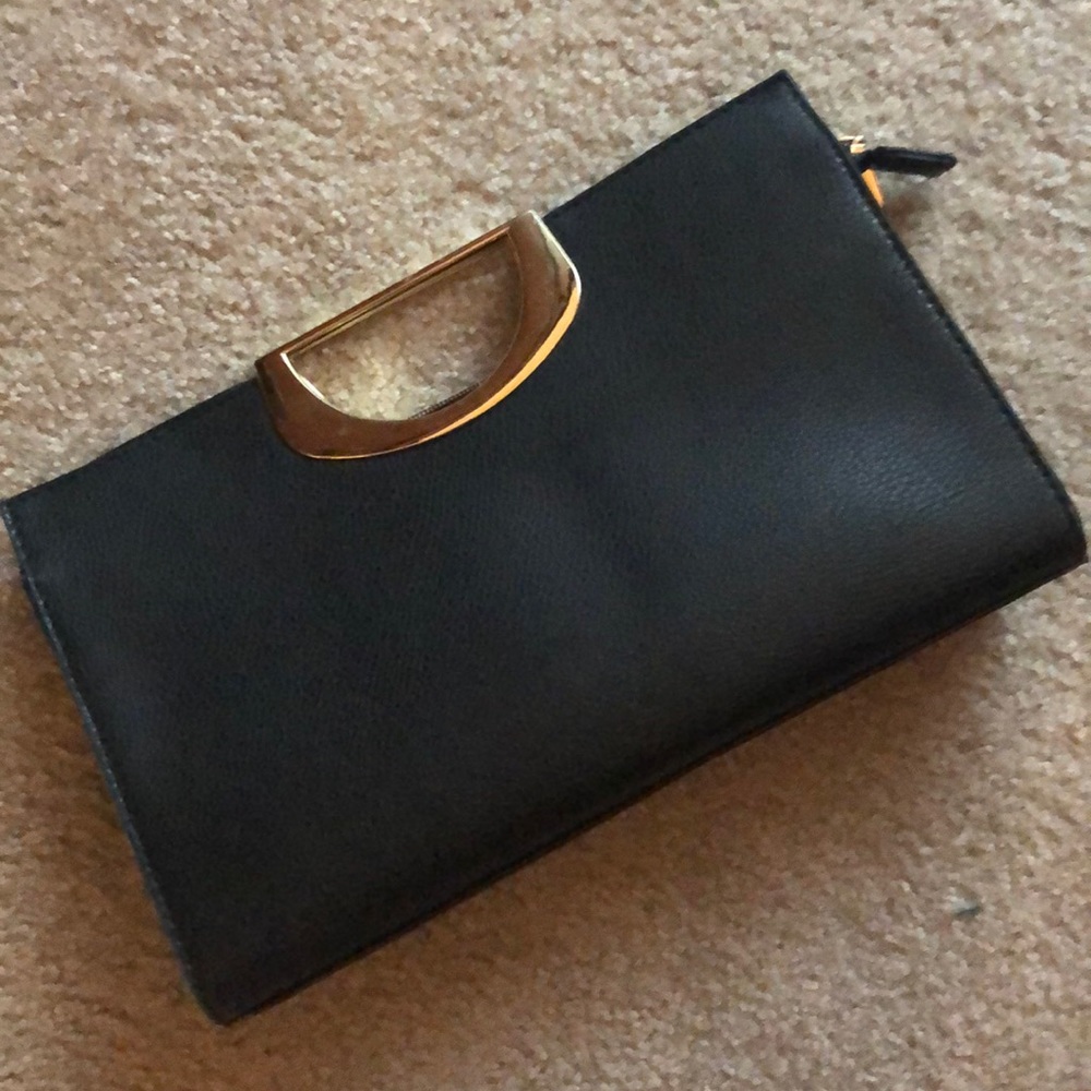 Black and gold purse